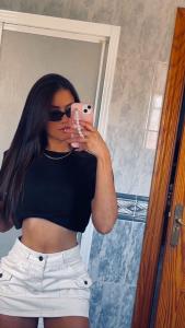 637731615: Chica busca chico en Barcelona