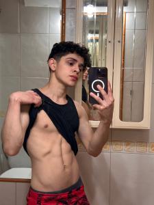 613850779: Chico busca chica en Madrid