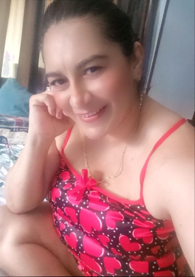 623435137: Chica busca chico en La Coruña