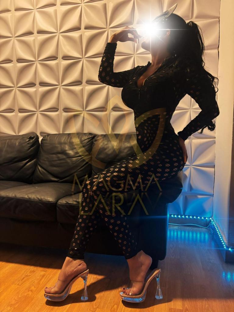 Chica busca chico en Granada: 