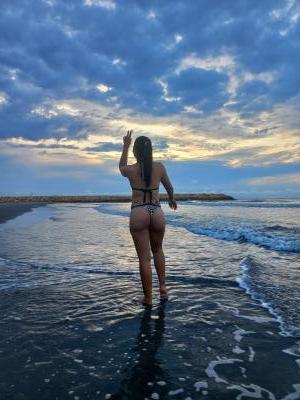 Chica busca chico en Cádiz: 