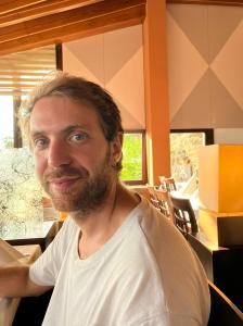 Chico busca chica en Barcelona: 