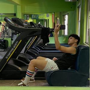 Chico busca chica en Murcia: 