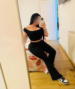 Chica busca chico en Ibiza: 