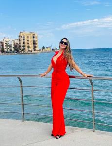 Chica busca chico en Alicante: 