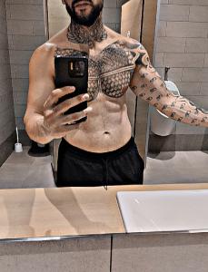 661549831: Chico busca chica en Sevilla