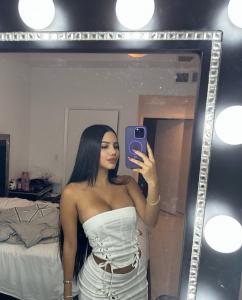 Chica busca chico en Tenerife: 