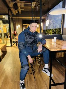 Chico busca chica en Alicante: 