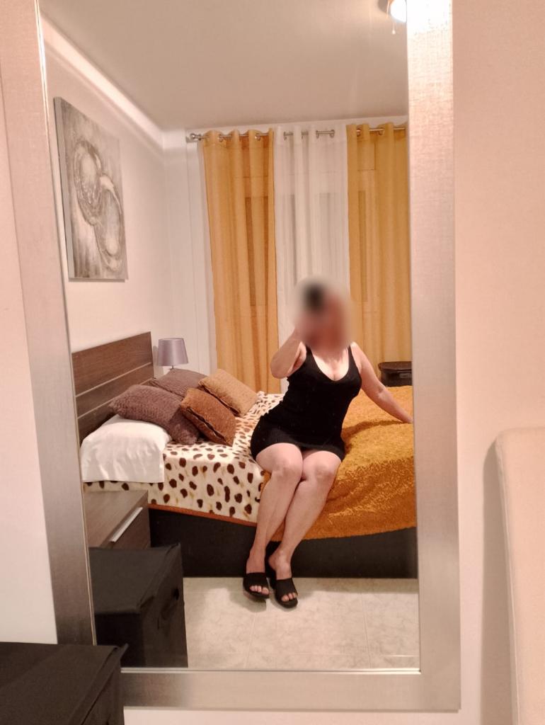 Chica busca chico en La Coruña: 