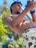 610332209: Chico busca chica en Valencia