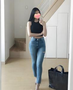 653079475: Chica busca chico en Valencia