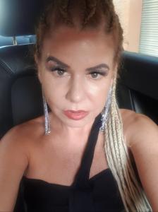 632715891: Chica busca chico en Ibiza