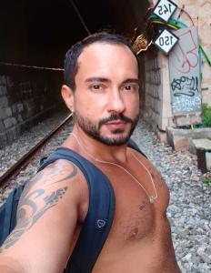 Chico busca chica en Barcelona: 