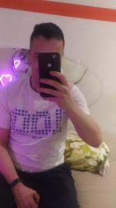 624591242: Chico busca chica en Madrid