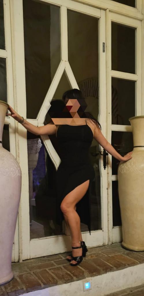 Chica busca chico en Cádiz: 