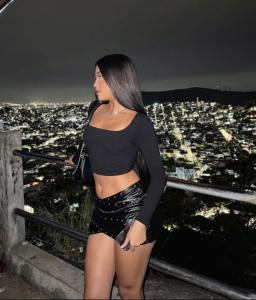 617046254: Chica busca chico en Málaga