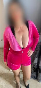 661108829: Chica busca chico en Sevilla