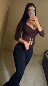 672857463: Chica busca chico en Barcelona