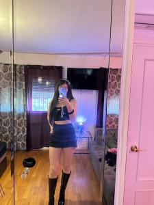 617746381: Chica busca chico en Madrid