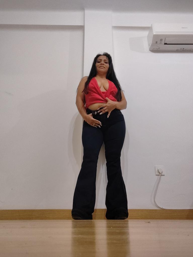 Chica busca chico en Cádiz: Chica busca chico