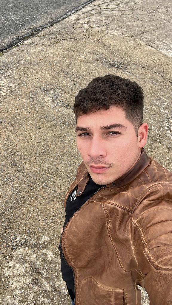 682637853: Chico busca chica en Málaga