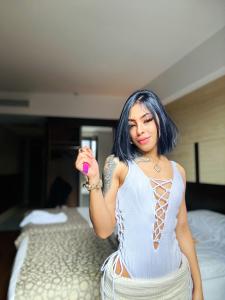 610192767: Chica busca chico en Madrid