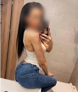 672591229: Chica busca chico en Albacete