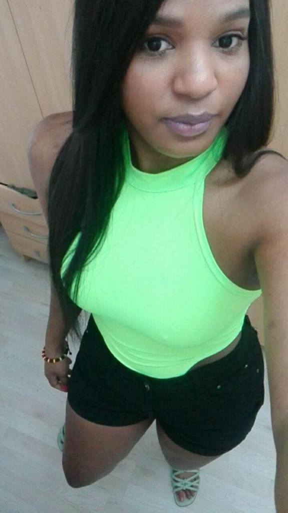 Chica busca chico en Almería: 