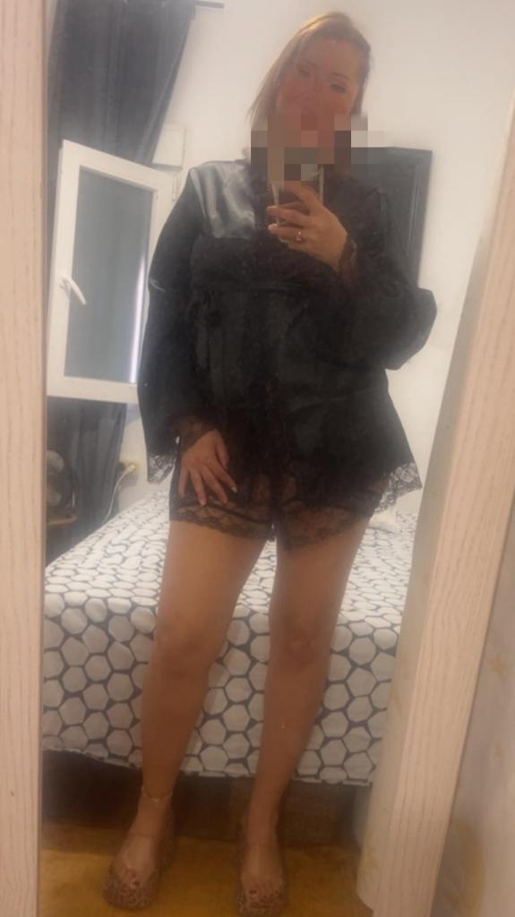 672552173: Chica busca chico en Cádiz