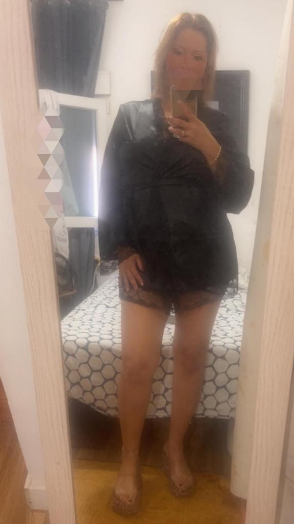 Chica busca chico en Cádiz: 