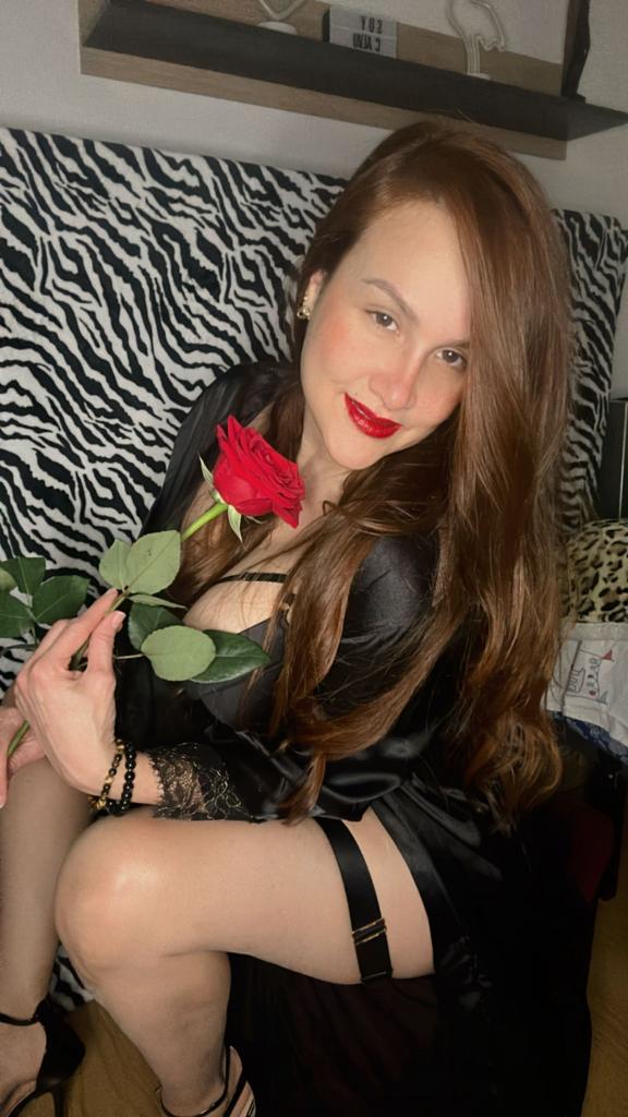 Chica busca chico en Cádiz: 