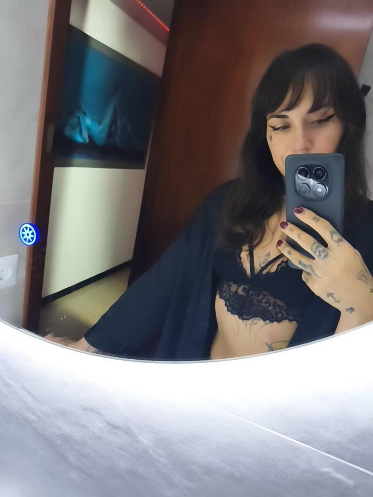 Chica busca chico en Mallorca: 