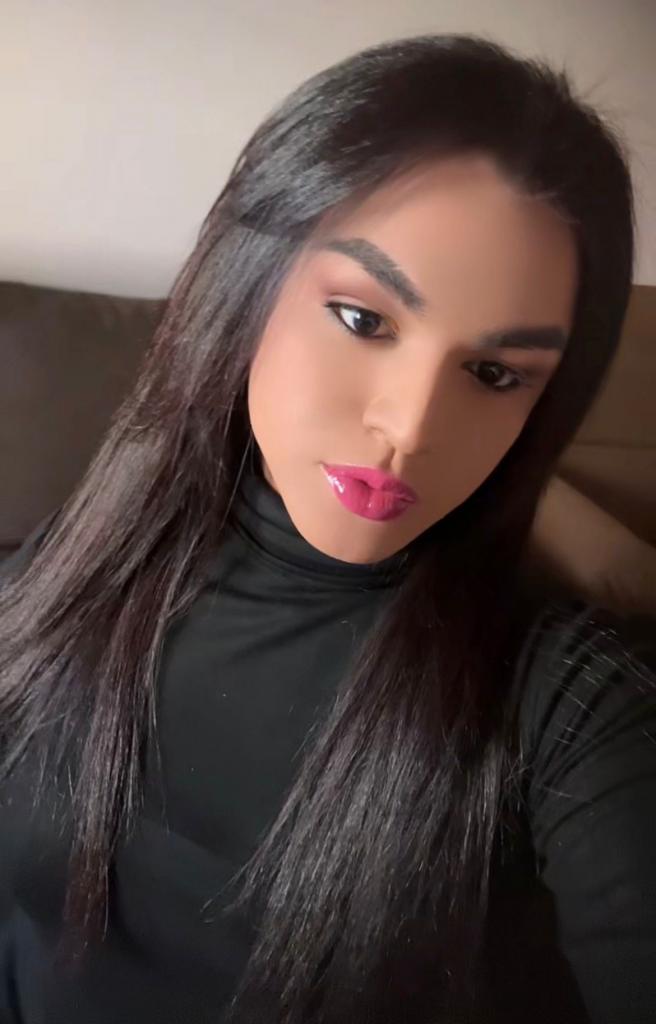 653423408: Transexual en Segovia