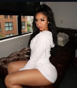 610709691: Chica busca chico en Cádiz