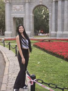 692082633: Chica busca chico en Ibiza