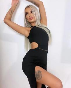 605938915: Chica busca chico en Málaga