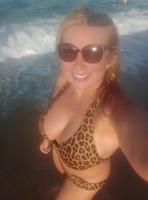 697685515: Chica busca chico en Gerona