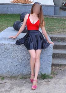 695098503: Chica busca chico en Navarra