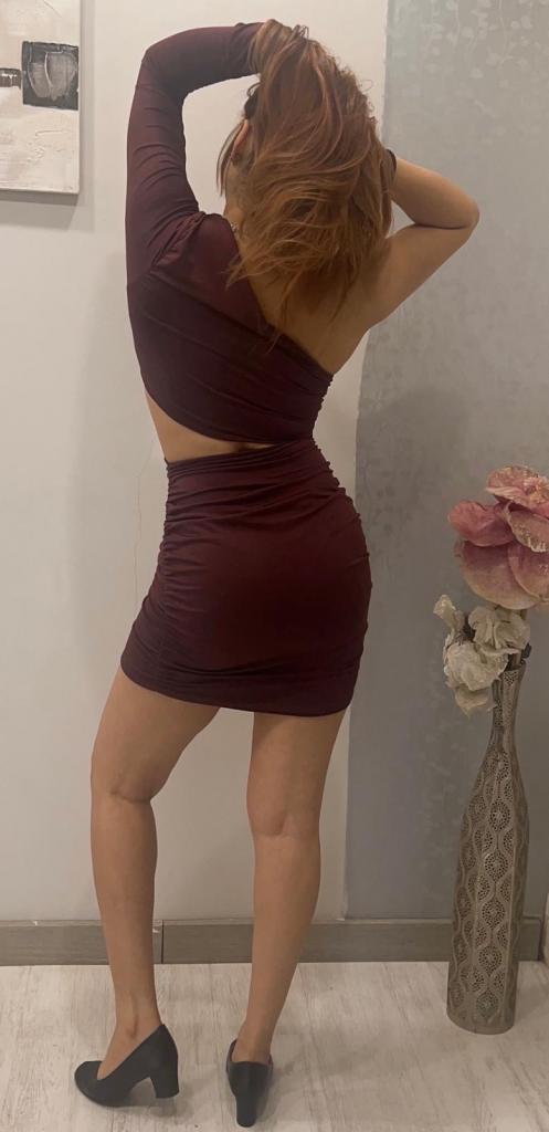 607302903: Chica busca chico en La Coruña