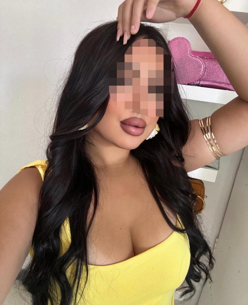 614675786: Chica busca chico en Cádiz