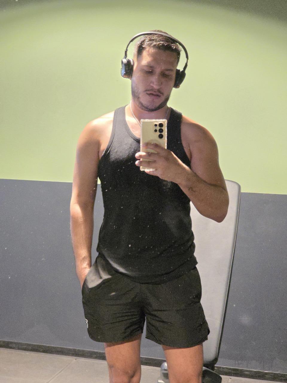 Chico busca chica en Valencia: 