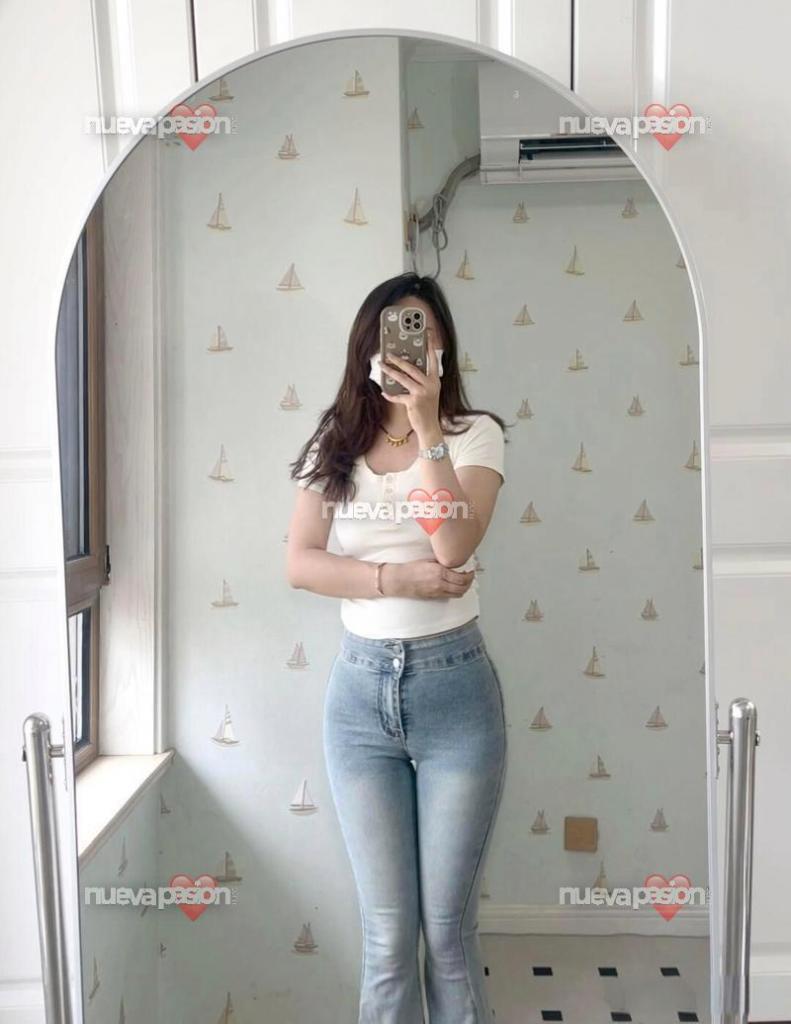 Chica busca chico en Huelva: 