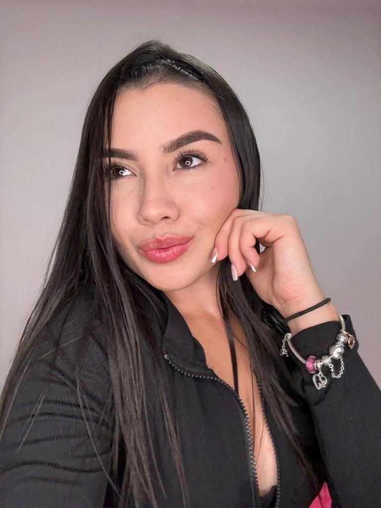 Chica busca chico en Cádiz: 