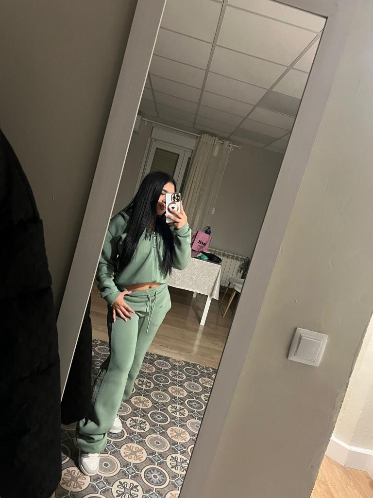 643104927: Chica busca chico en La Rioja