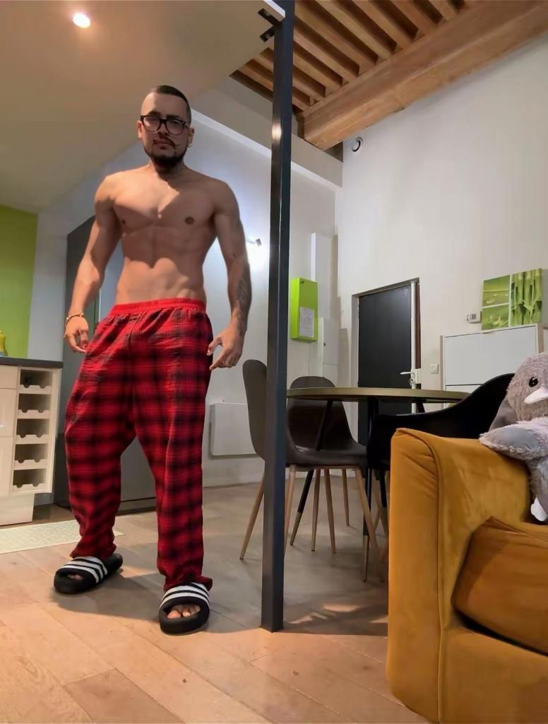 Chico busca chica en Madrid: 