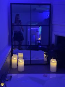 670845657: Chica busca chico en Madrid