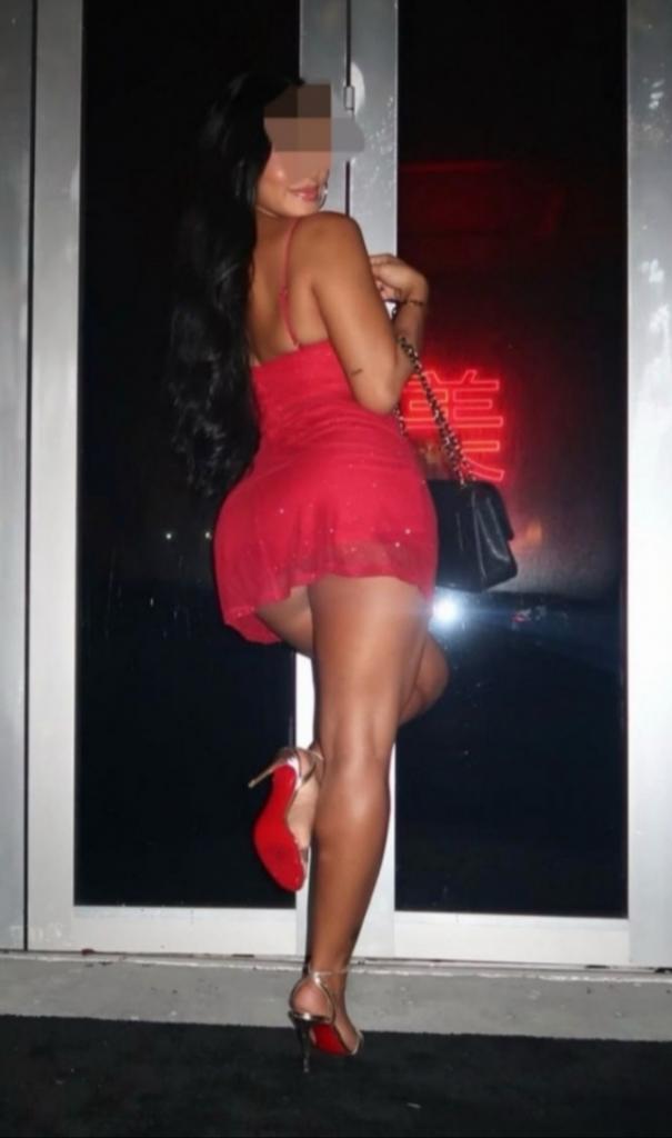 Chica busca chico en Lugo: 