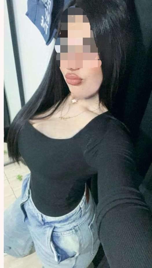 Chica busca chico en Cádiz: 