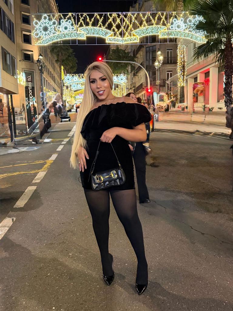 695734446: Travesti en Pontevedra