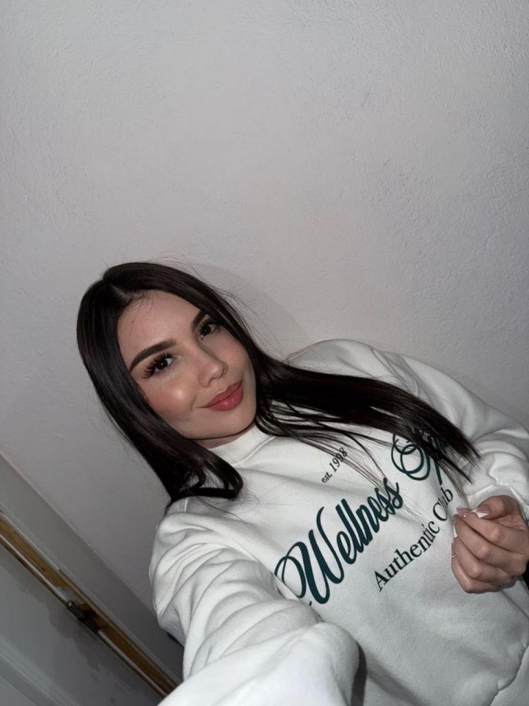 Chica busca chico en Cádiz: 